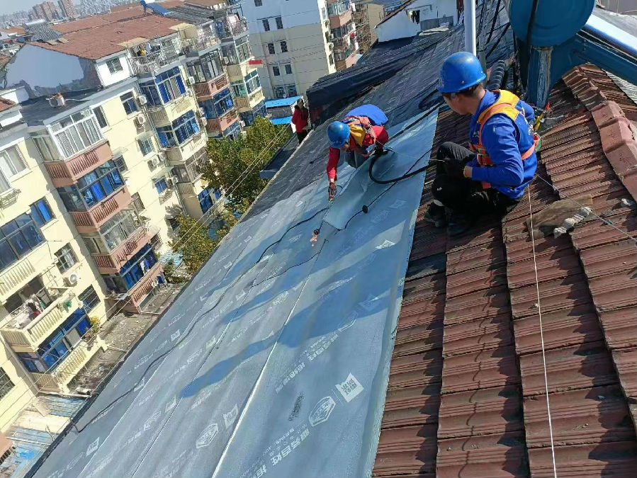 瓦上防水.jpg